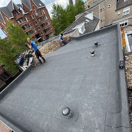 Plat dak vervangen